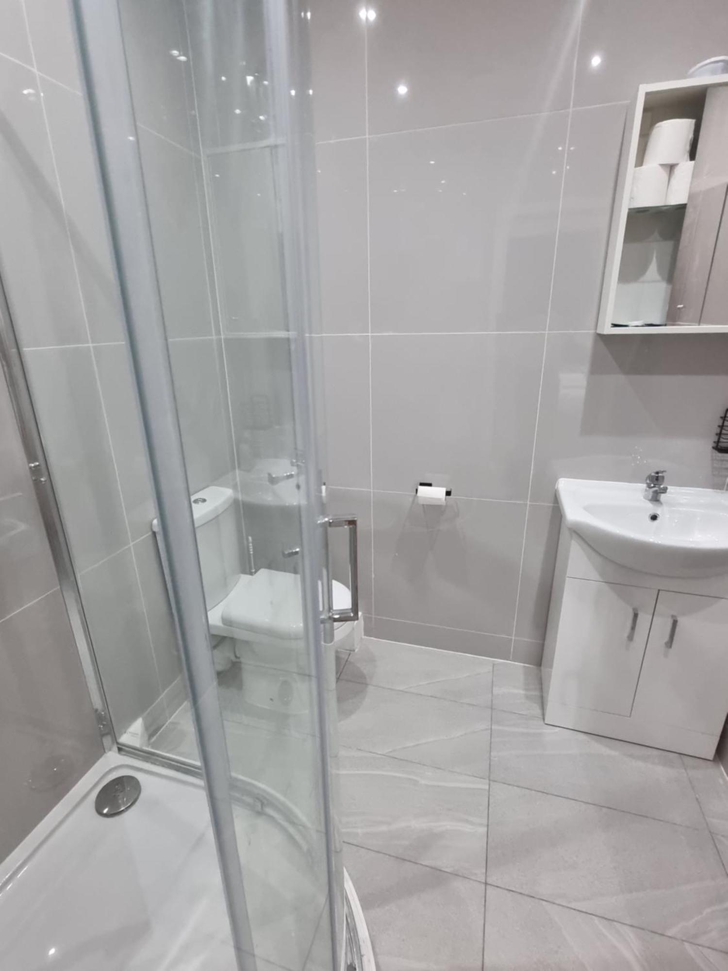 Brand New Studios In Хароу Екстериор снимка
