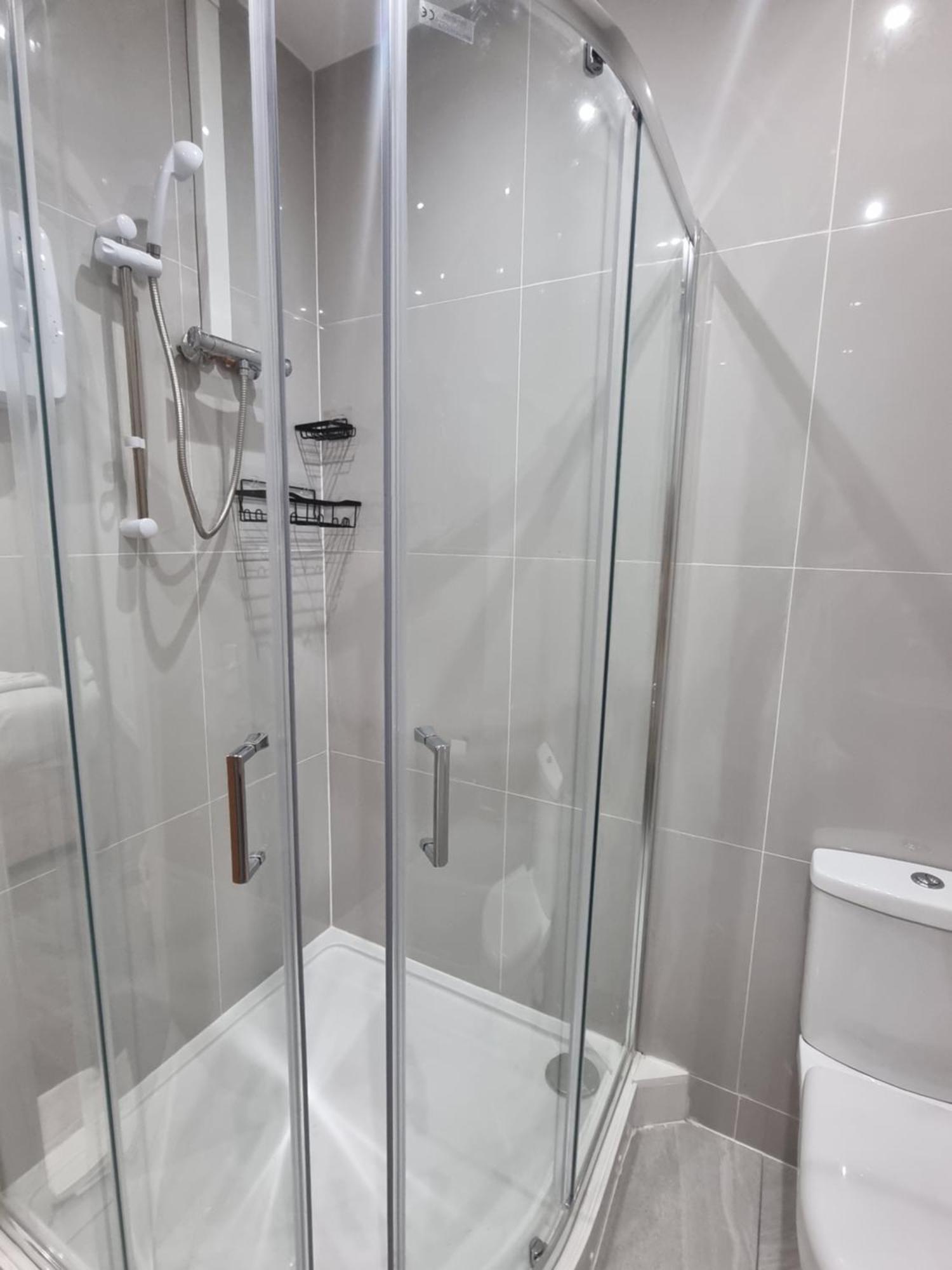 Brand New Studios In Хароу Екстериор снимка